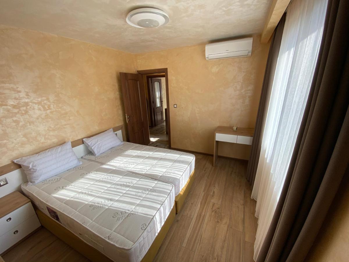 וליקו טורנובו Coziness And Comfort In The Old Town מראה חיצוני תמונה